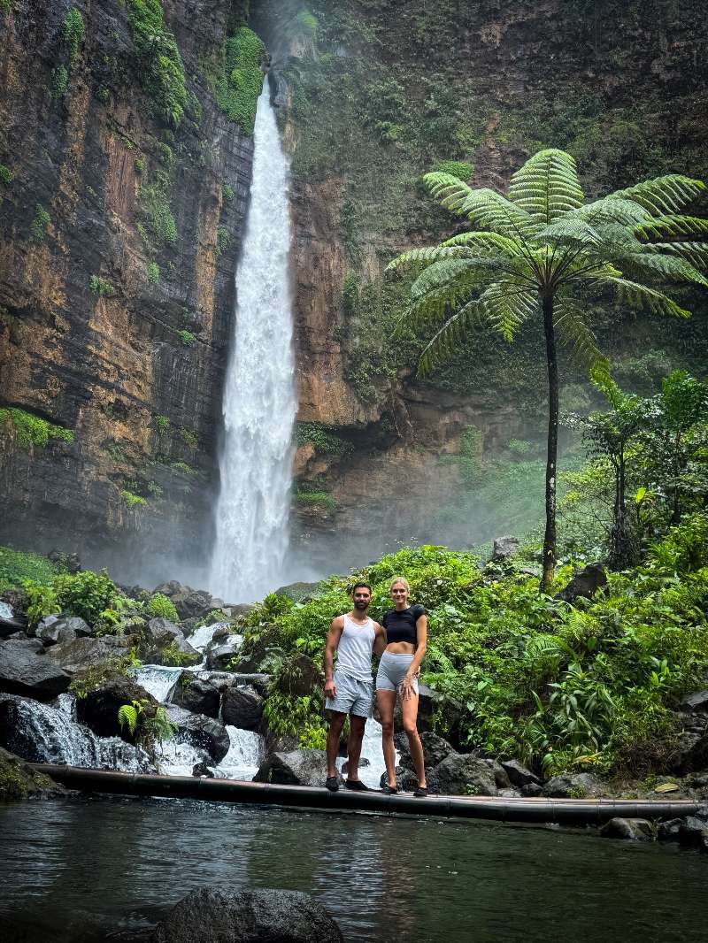 image kapas biru waterfall eat java